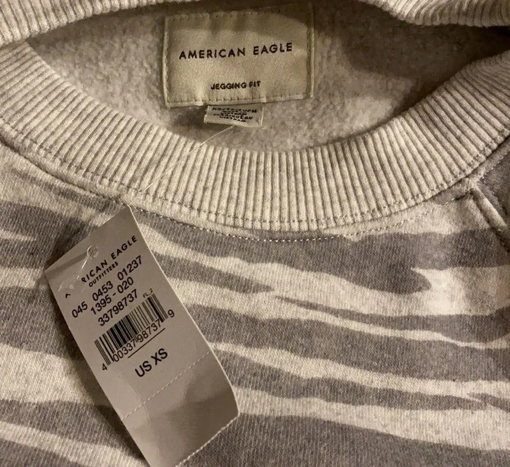 AMERICAN eagle sweatshirt - Image 2