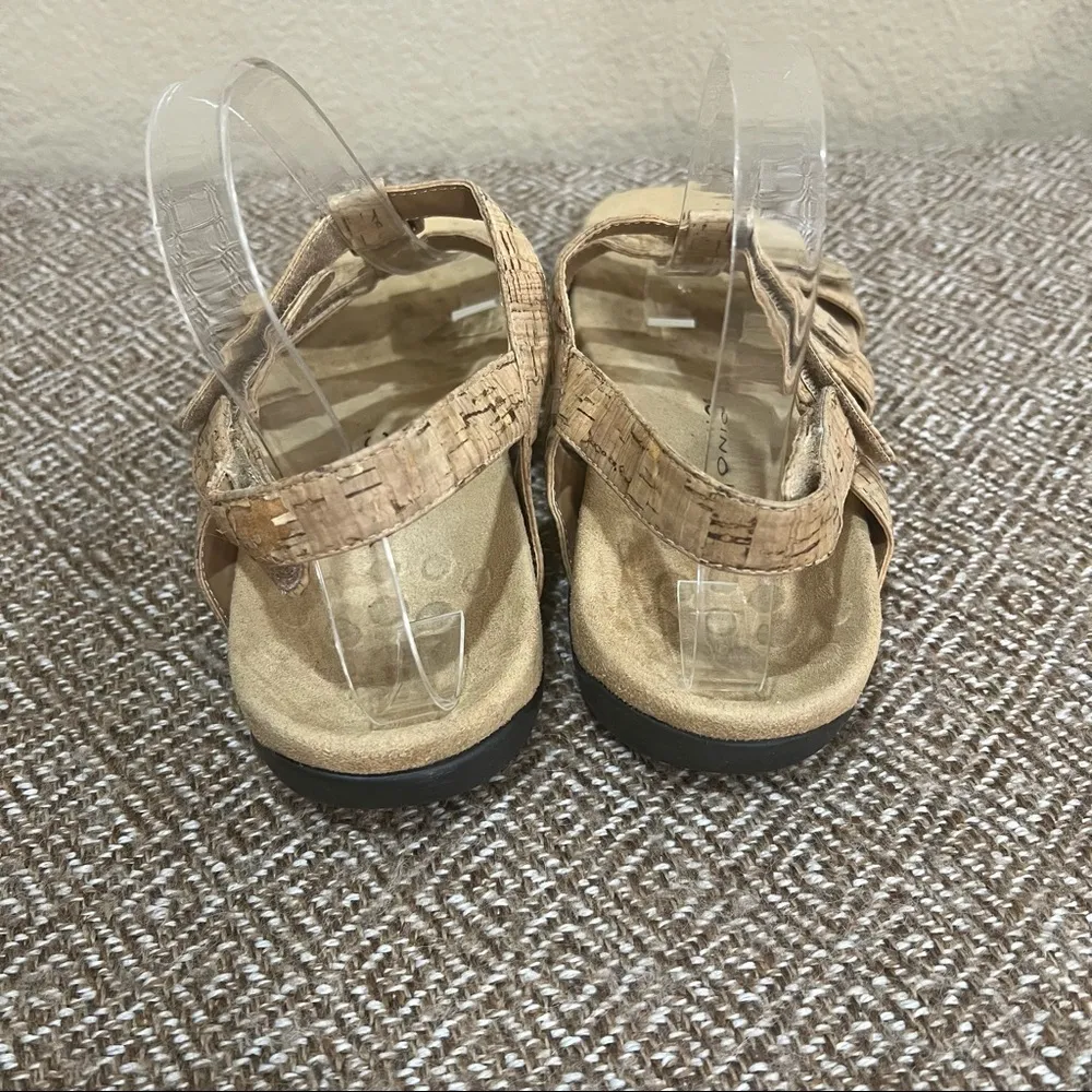 Vionic Amber Slip On Leather Slide Sandals Womens Size 9 Beige Orthaheel Comfy - Image 5