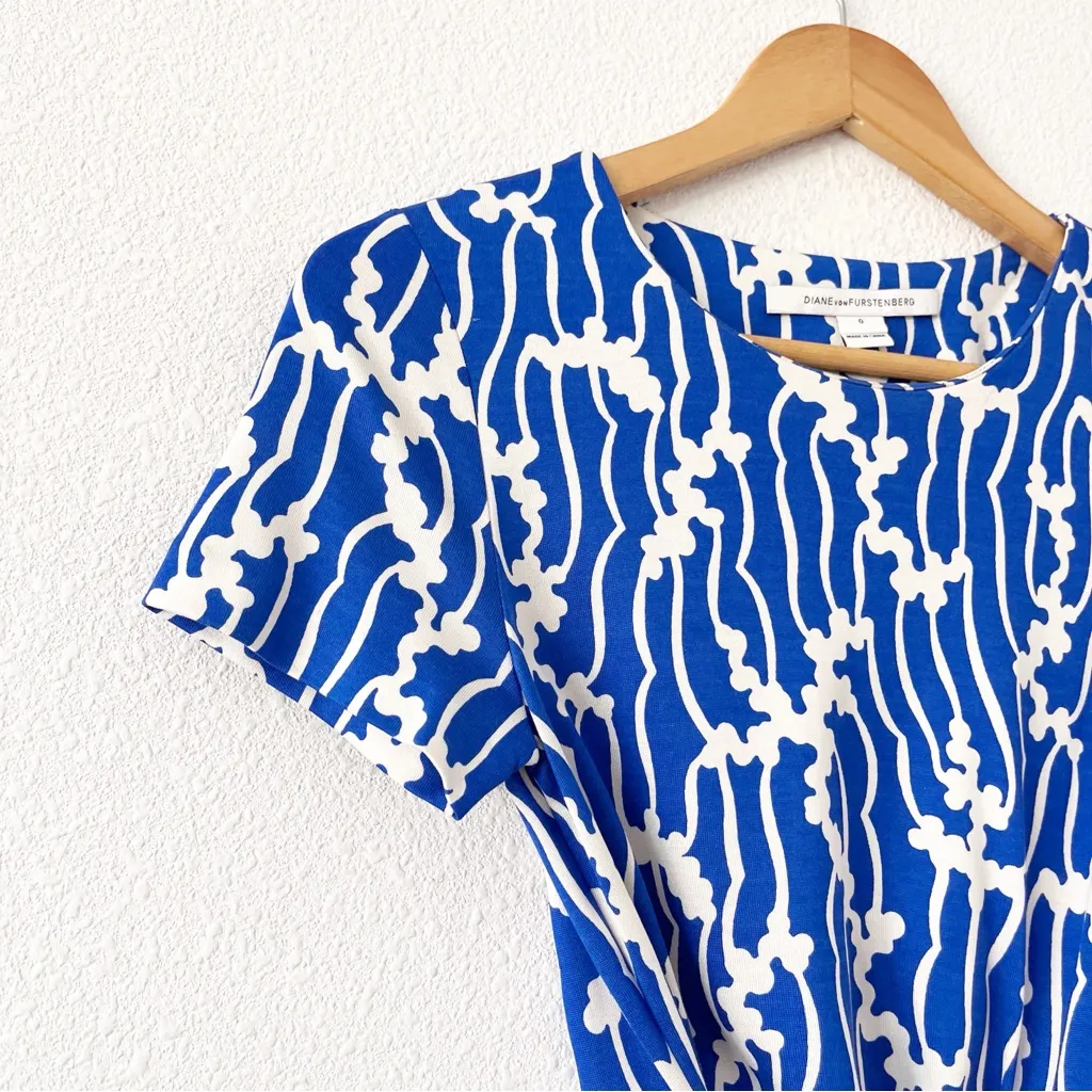 Diane Von Furstenberg Zoe Faux Wrap Dress in Blue White Printed Silk Jersey - Image 5