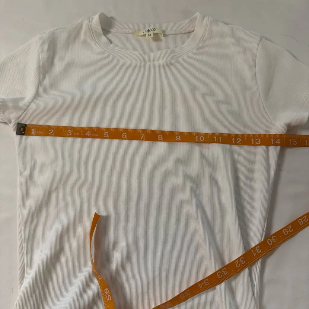 Leallo White Ribbed Fitted Crew Neck Cap Sleeve Shirt Size M Cotton Minimalist Size M - Image 6