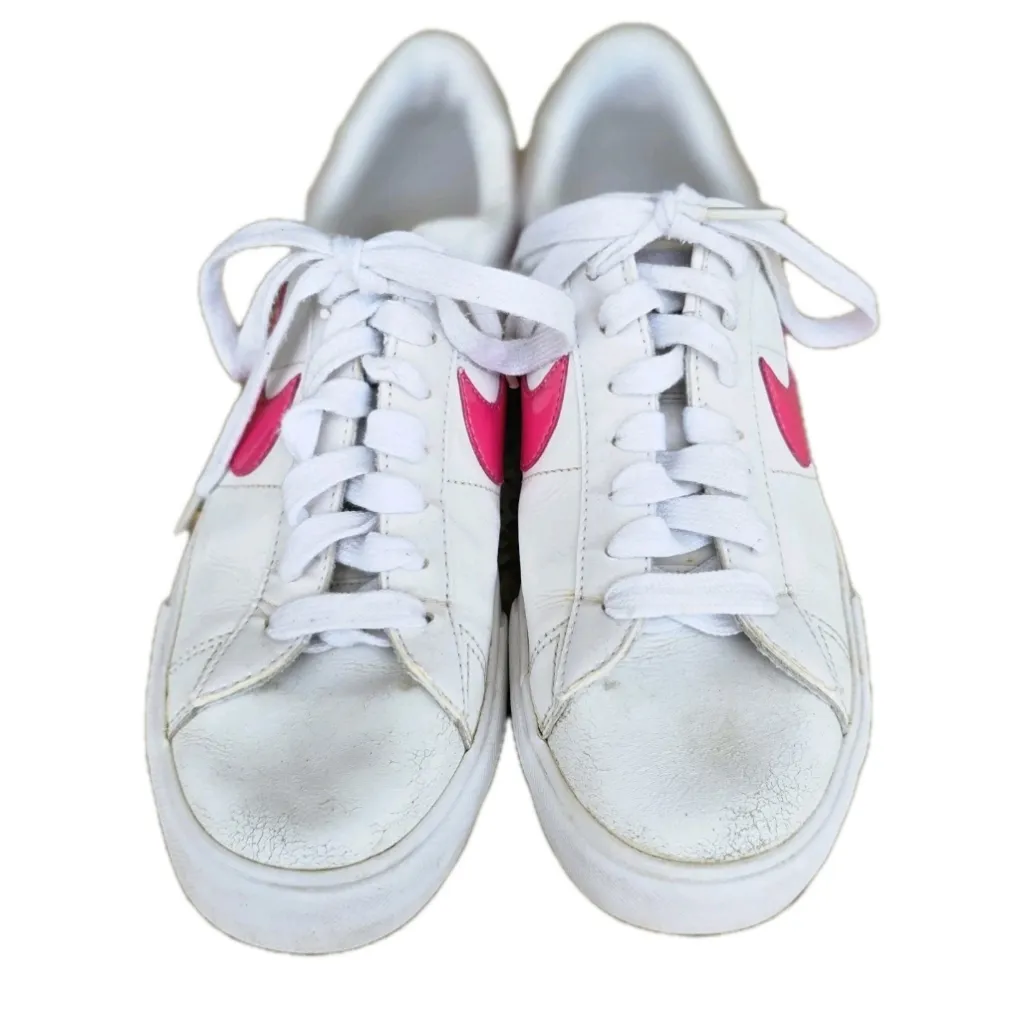 Nike Women's Pink White Sneaker Shoes Sweet Classic Heart Leather Size 8 Vintage - Image 4