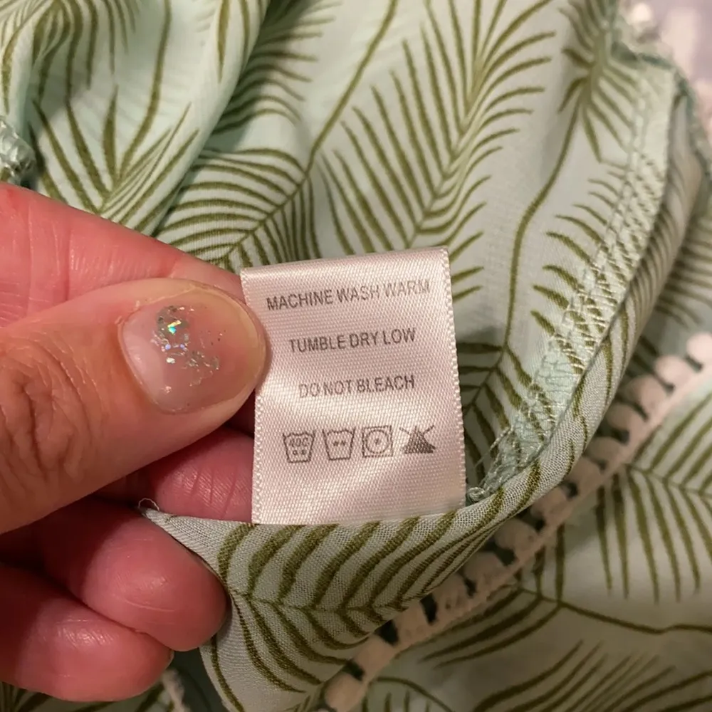 Francesca’s tropical leaf pom sheer swim romper, size medium - Image 15