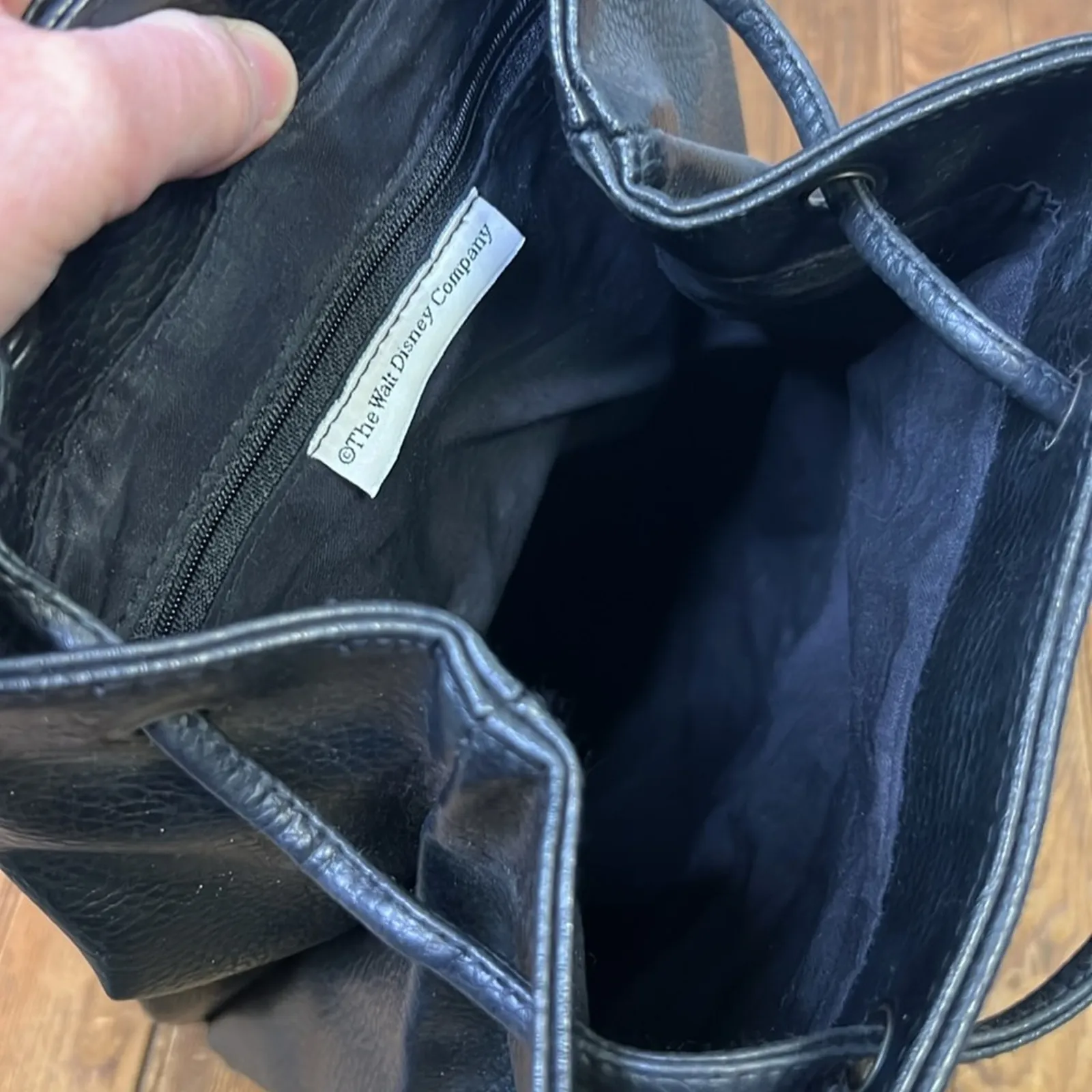 Vintage 90s Mickey Mouse large black leather backpack Disney - Image 11