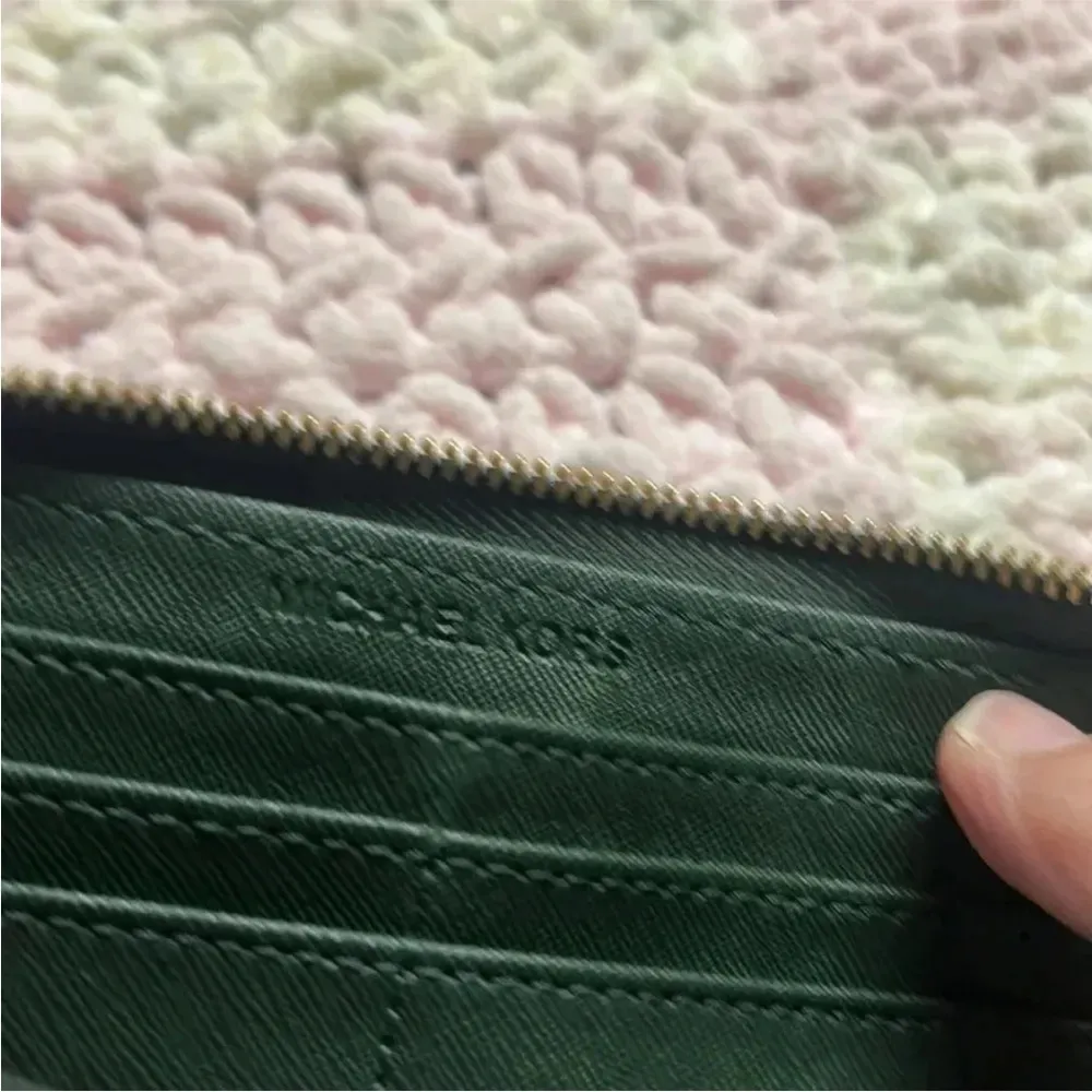 Michael Kors -  green large wallet - Image 11