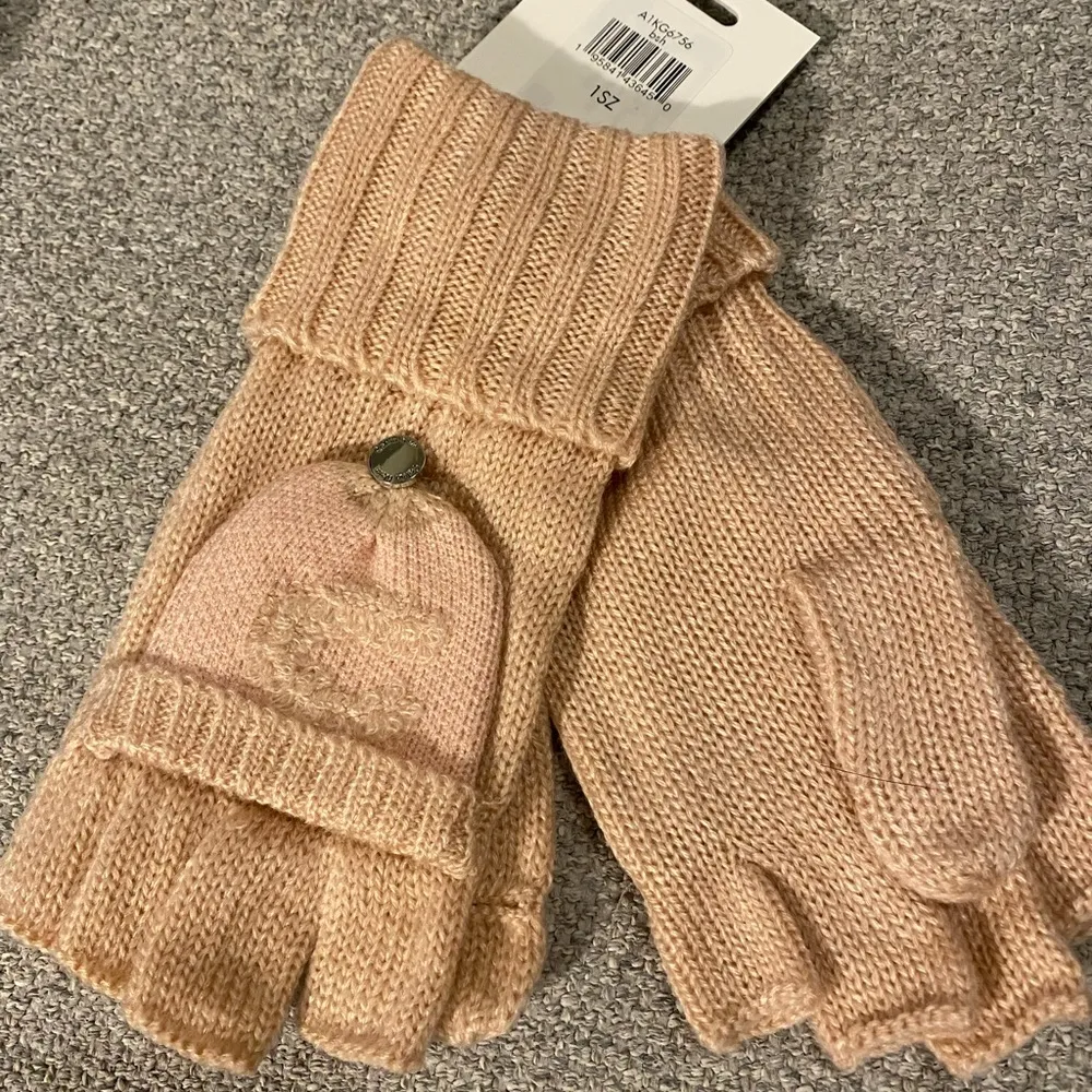 Calvin Klein Pop Top Fingerless Gloves #17 - Image 2