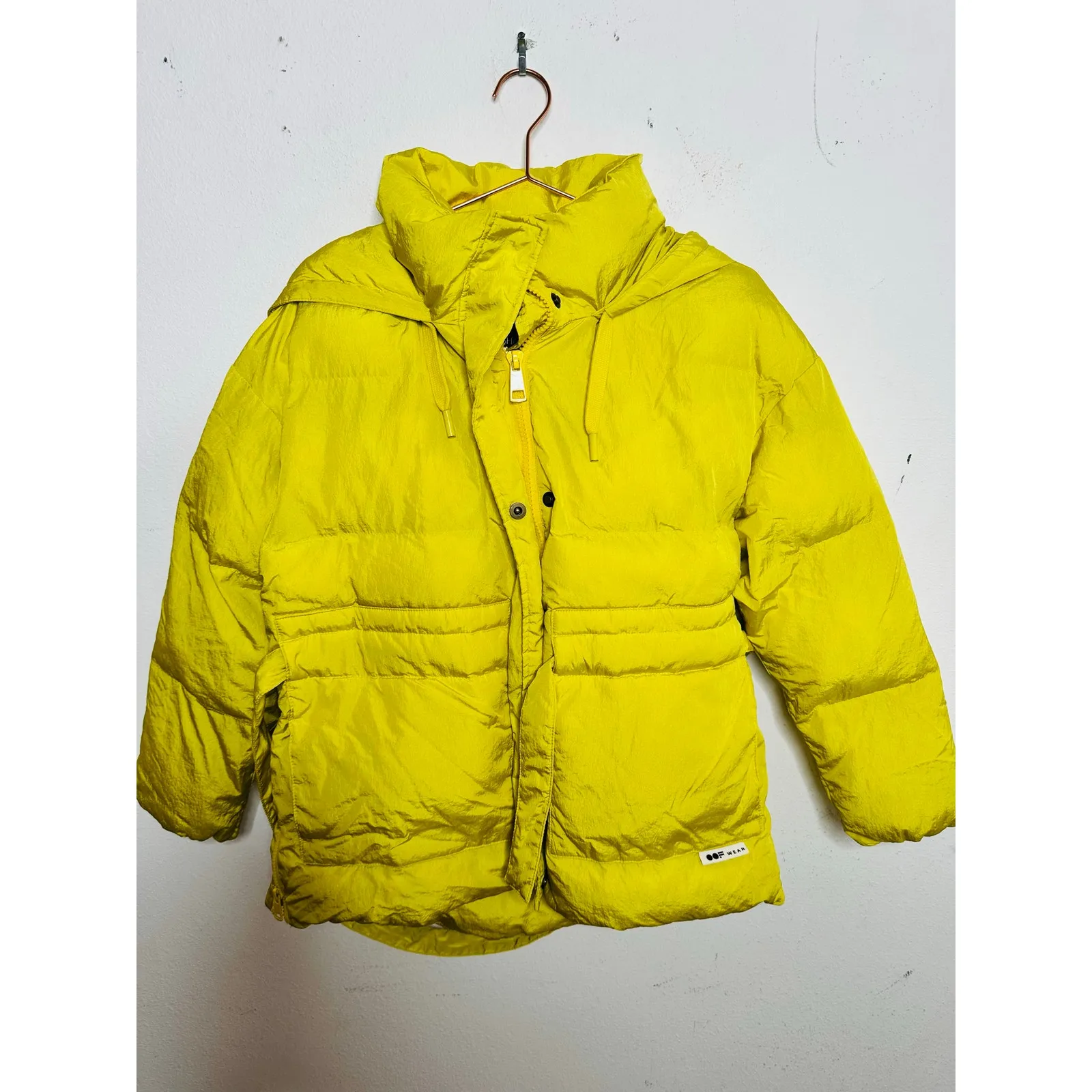 OOF Neon Yellow Nylon 100% Polyester High Neck Tie Front Puffer Coat size 40 Size M - Image 4