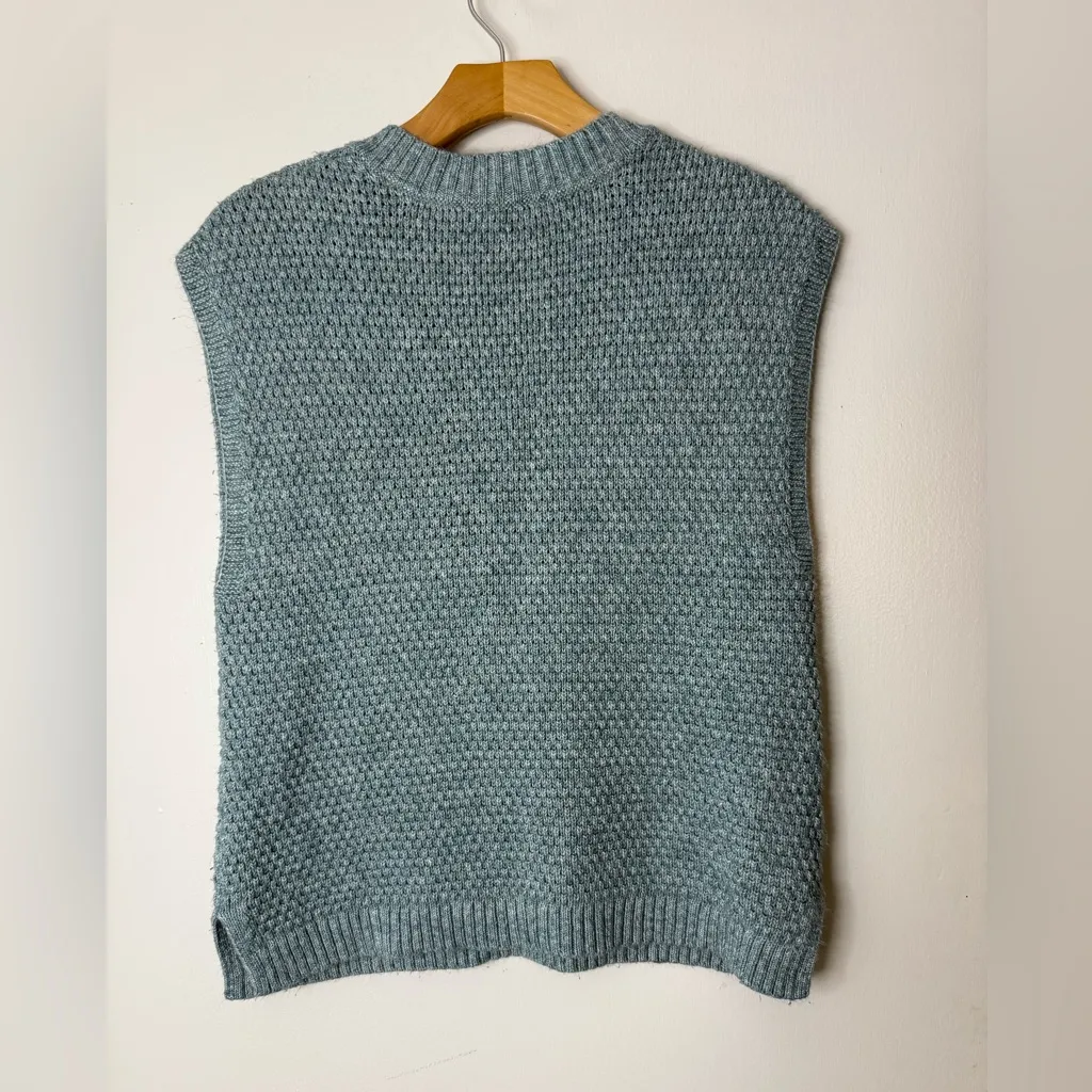 J Jill seafoam green V - Image 5