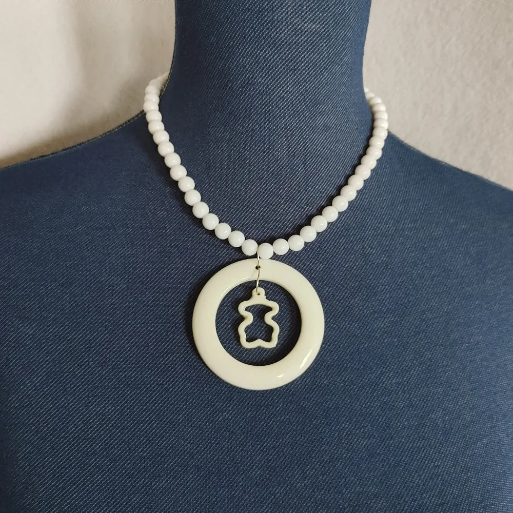 White Acrylic Bead Necklace Set - Image 2