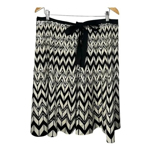 BCBGMAXAZRIA Sequin Skirt Black White Chevron Print Tie Waist Women Size Medium‎ - Image 3