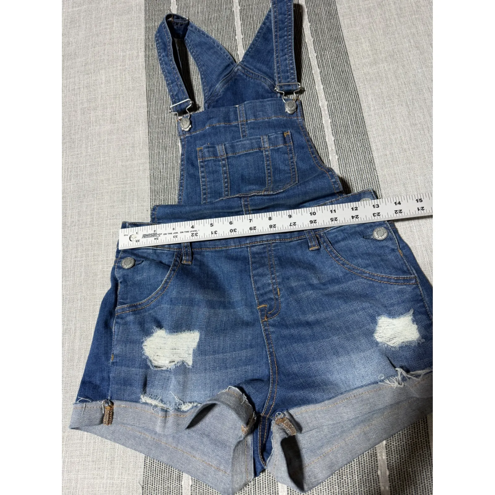 PacoSun Denim Overalls Shorts Women Blue Distressed Cuffed Rolled Size 25 - Image 4