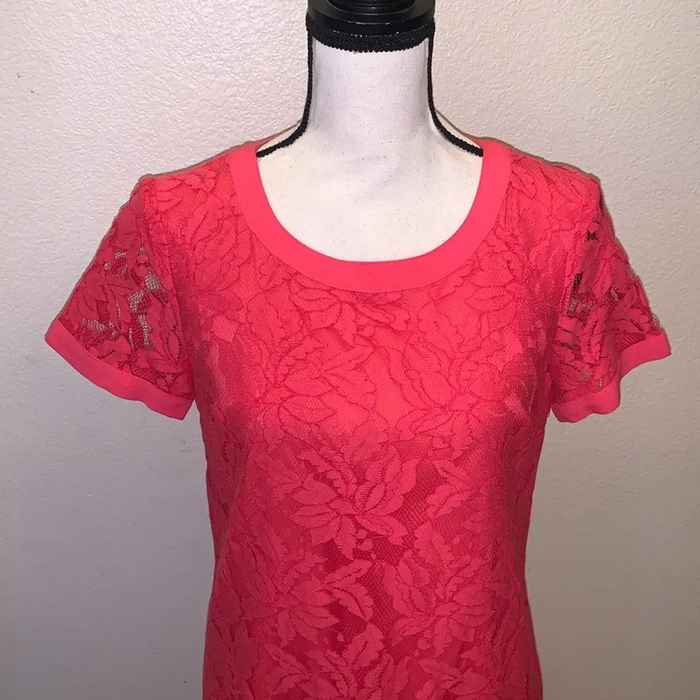 Donna Morgan  Geranium Short Sleeve Lace Sheath Work Dress Size 6 Hot Pink - Image 2