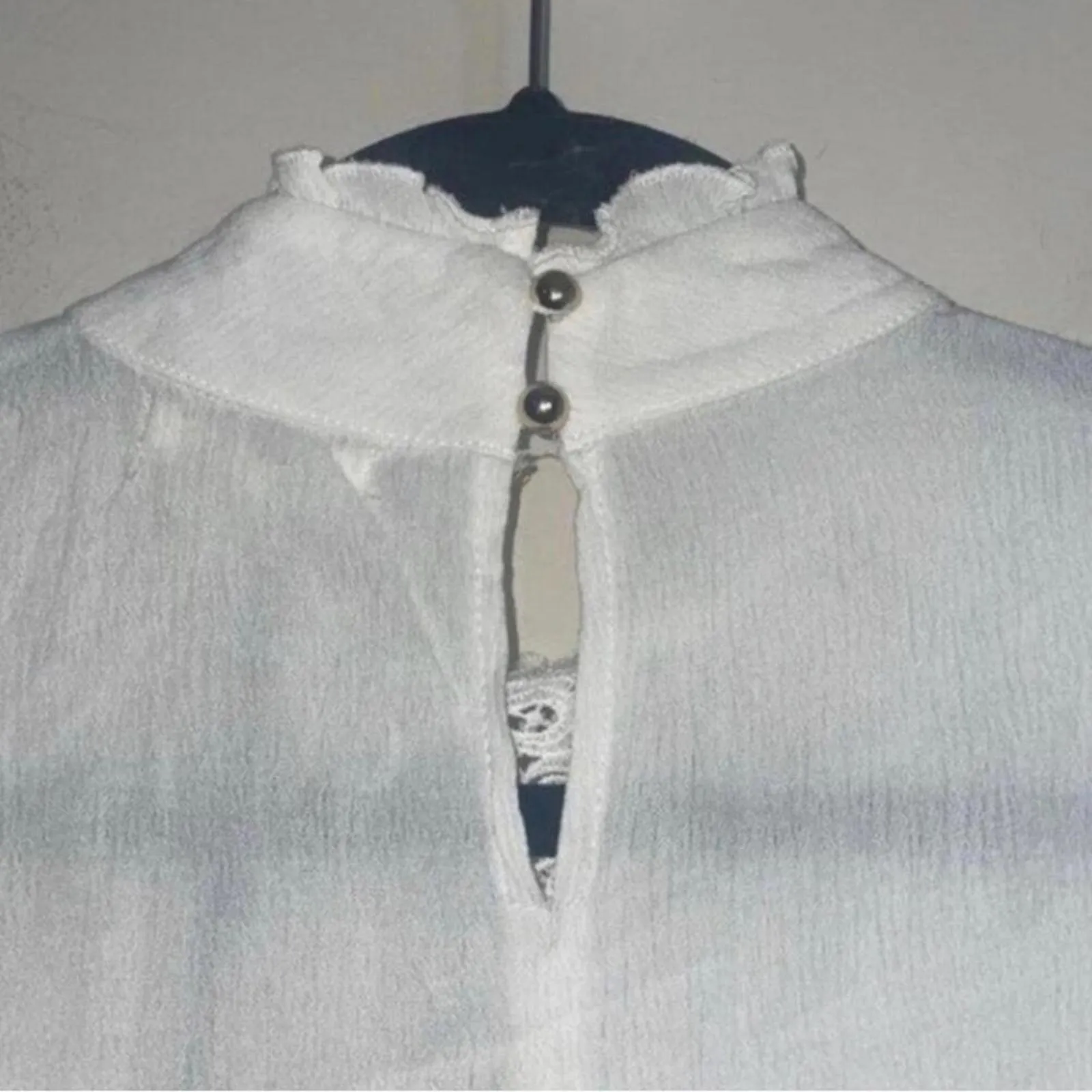 NWT And the why White Gauze Lace Bib Tank Top Blouse Babydoll Neutral Blouse Size M - Image 8