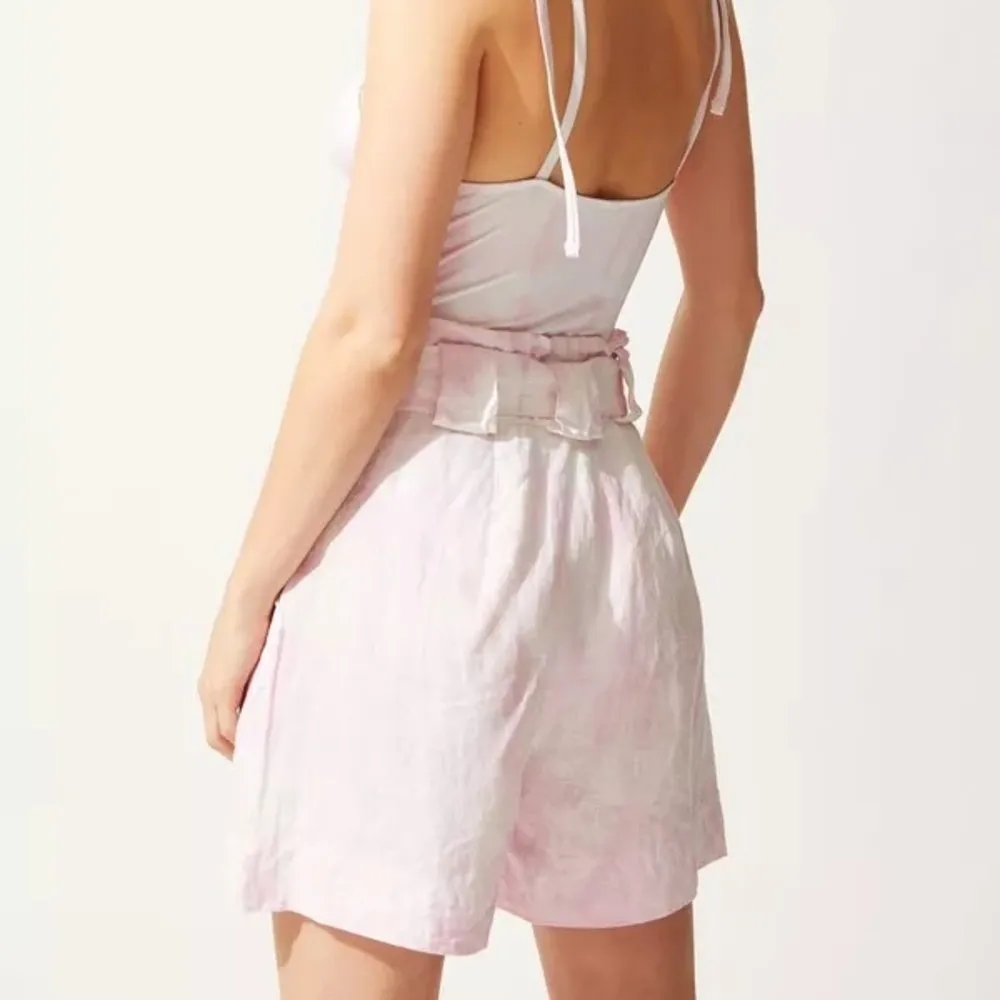Solid & Striped 100% Linen Shorts w/ Belt - Image 9