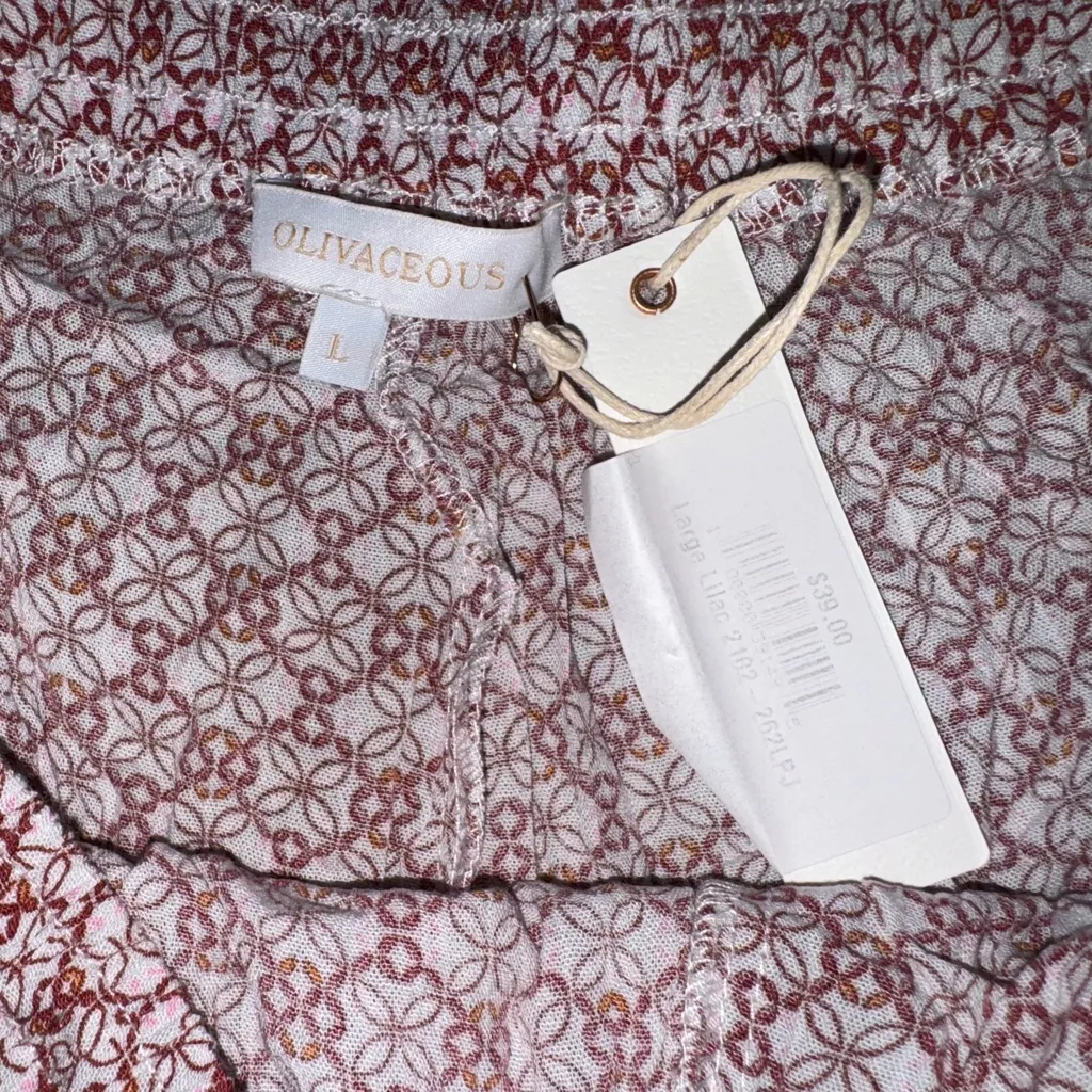 Olivaceous  Red and White Patterned Skorts - Image 2