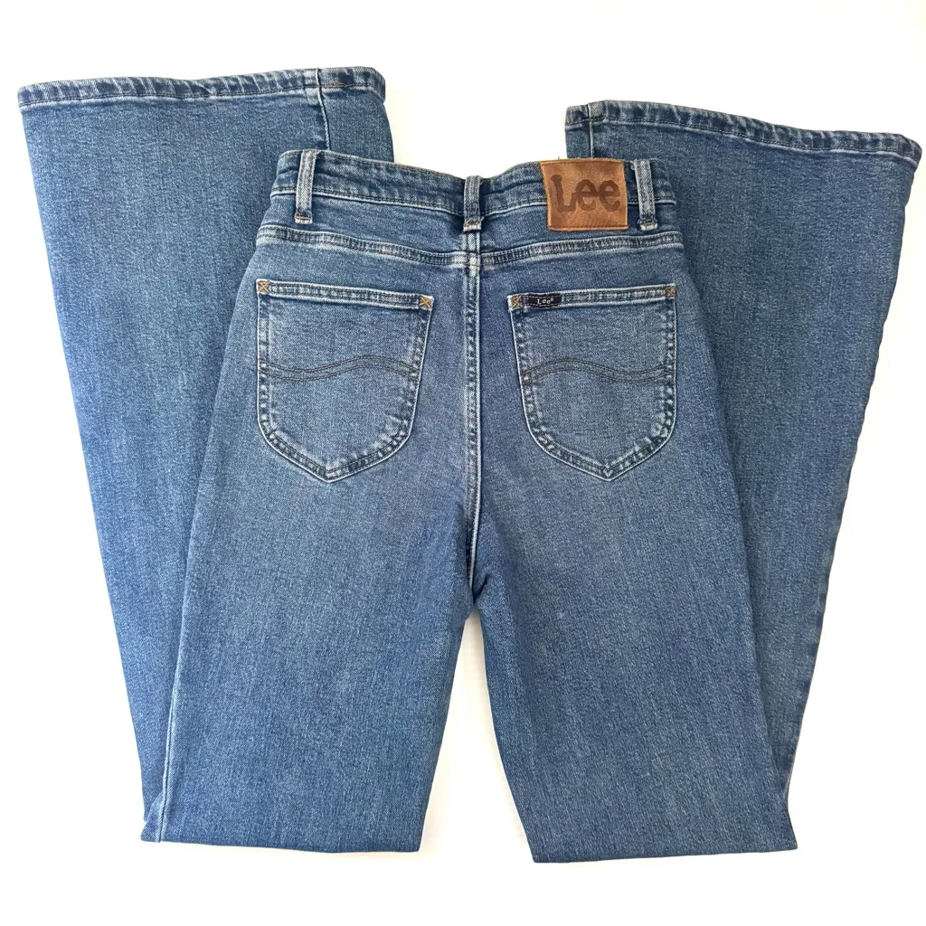 Lee High Rise Ever Fit Flare Jeans Size 26 - Image 5