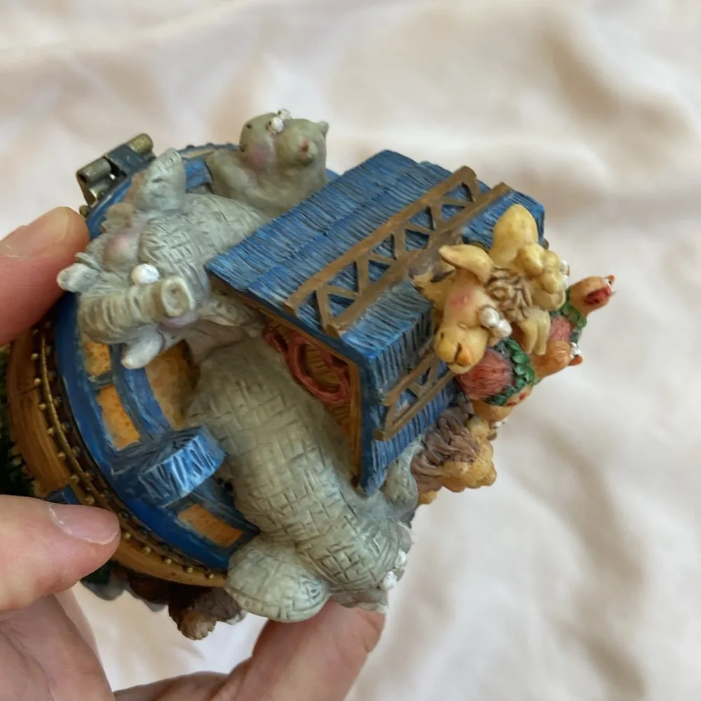 Noah’s Ark brooch pin & jewe box - Image 10