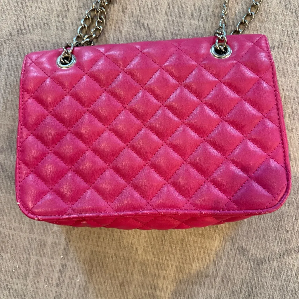 Express Quilted Leather Chain Strap Shoulder Bag Pink - Image 3