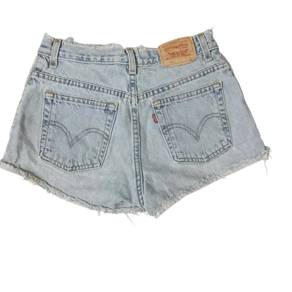 Levi’s 550 Cut Off Denim Shorts size 6 - Image 4