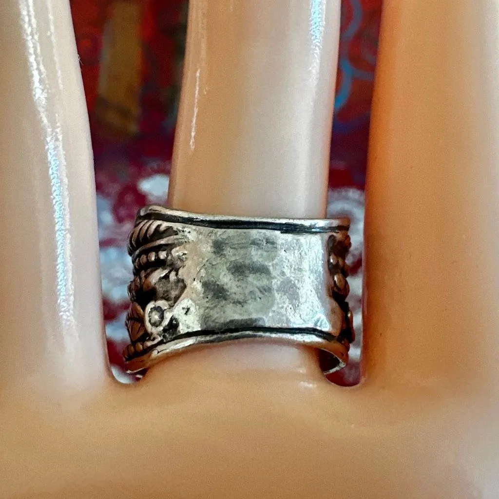 Sterling Silver Israel Wide Band Leaf Ring w/ CZ - Image 3