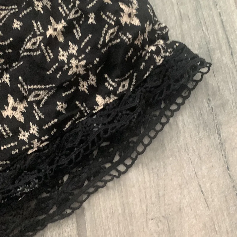 Forever 21 shorts - Image 2