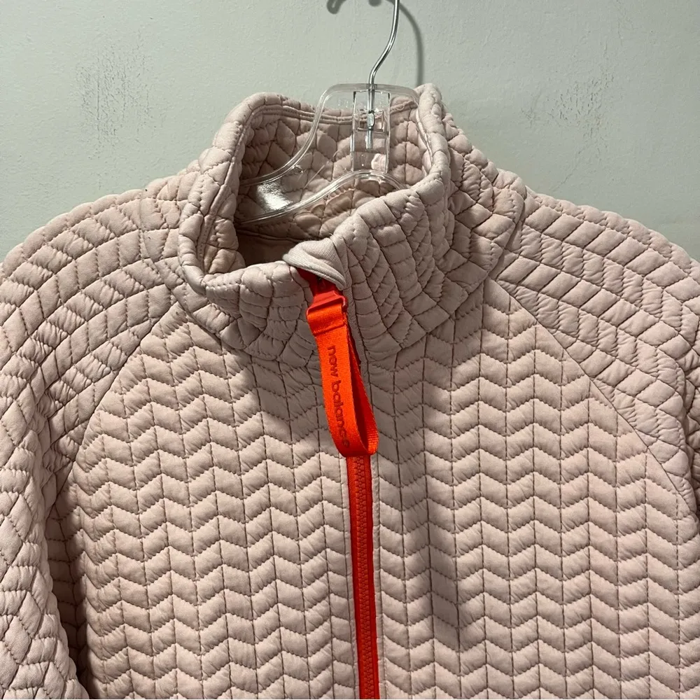 New Balance Heatloft Athletic Jacket Size Large Full Zip Pink WJ13118 - Image 4