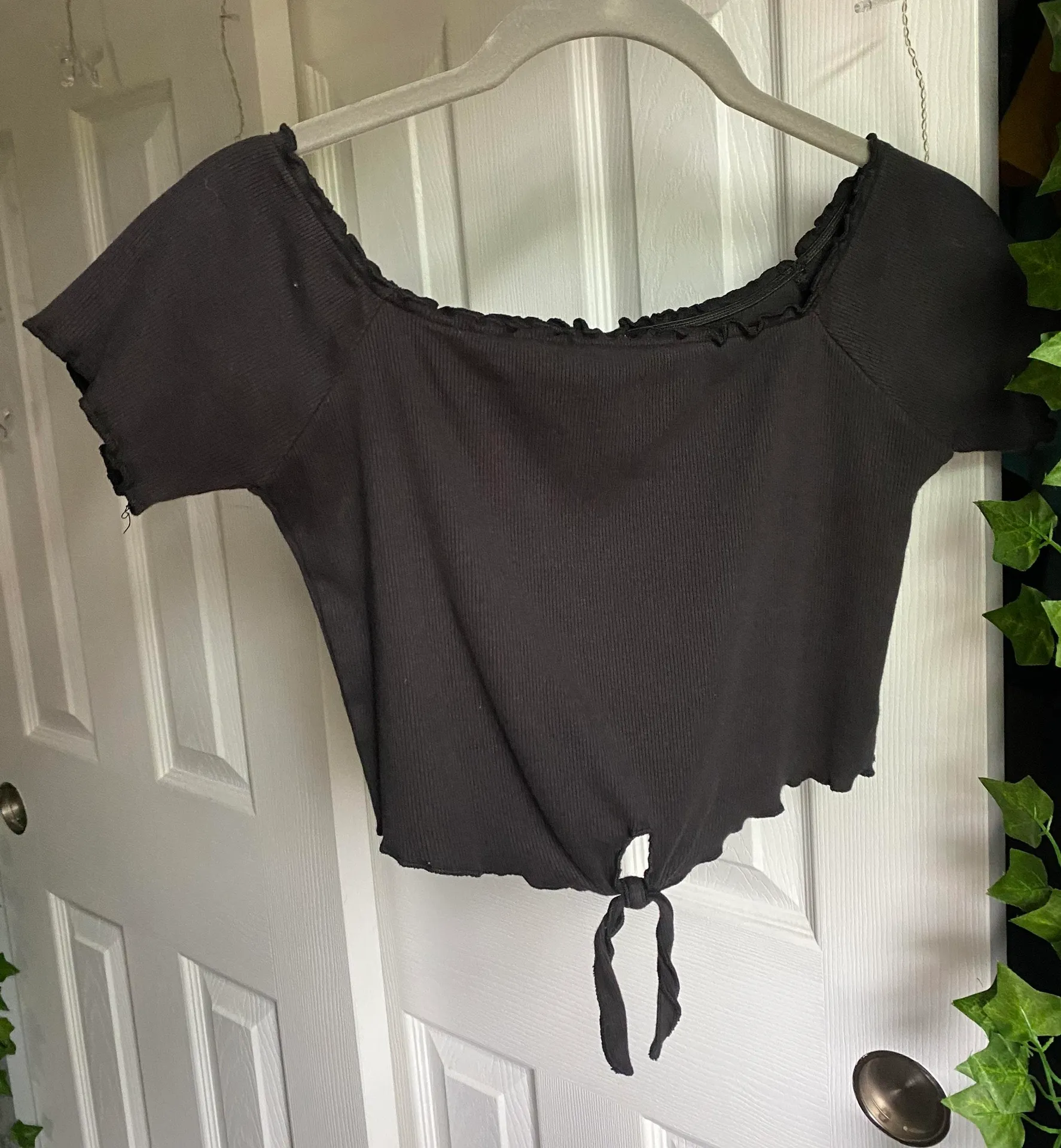 Ruffled Crop Top - Image 2