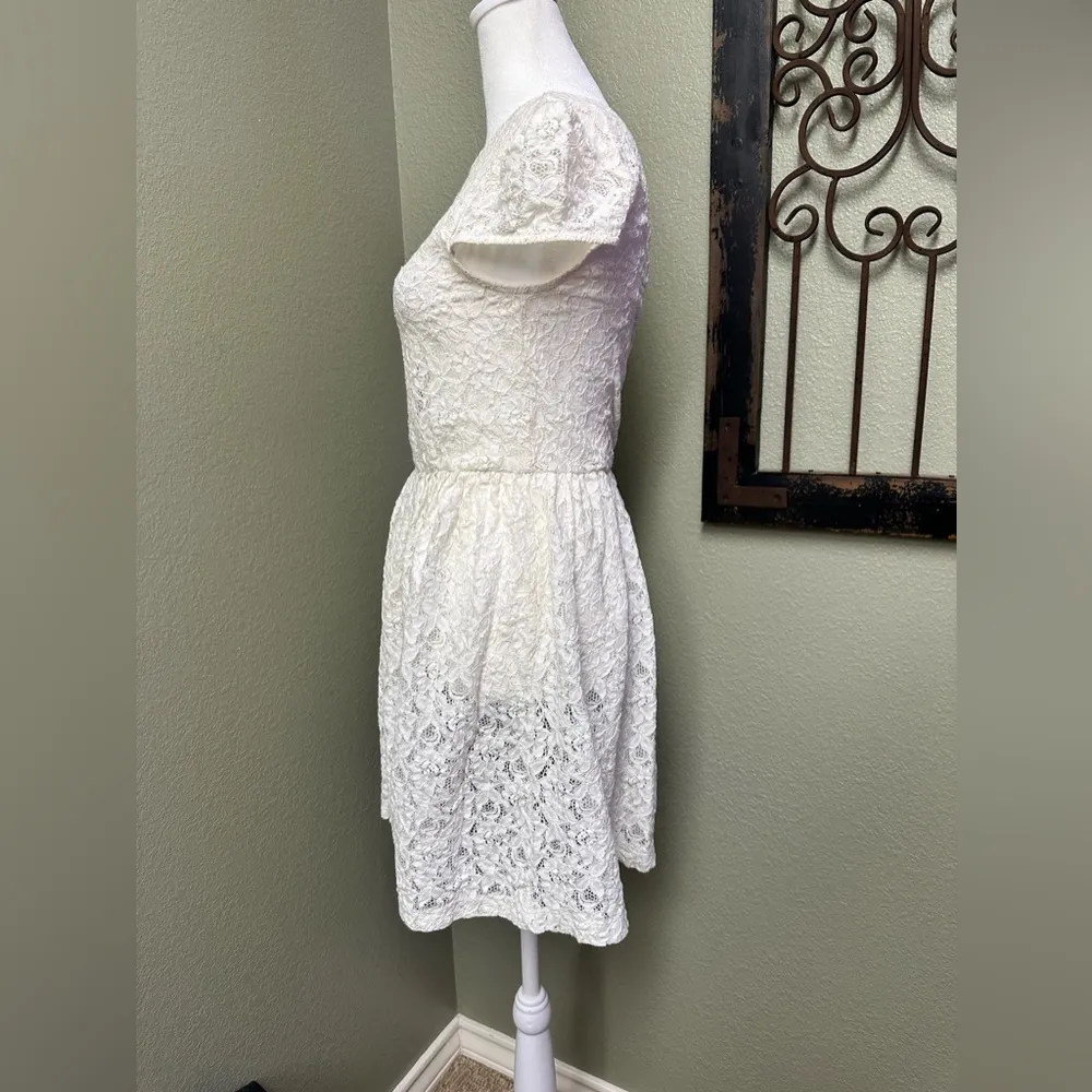 Zara woman white floral lace non lined mini dress - Image 2