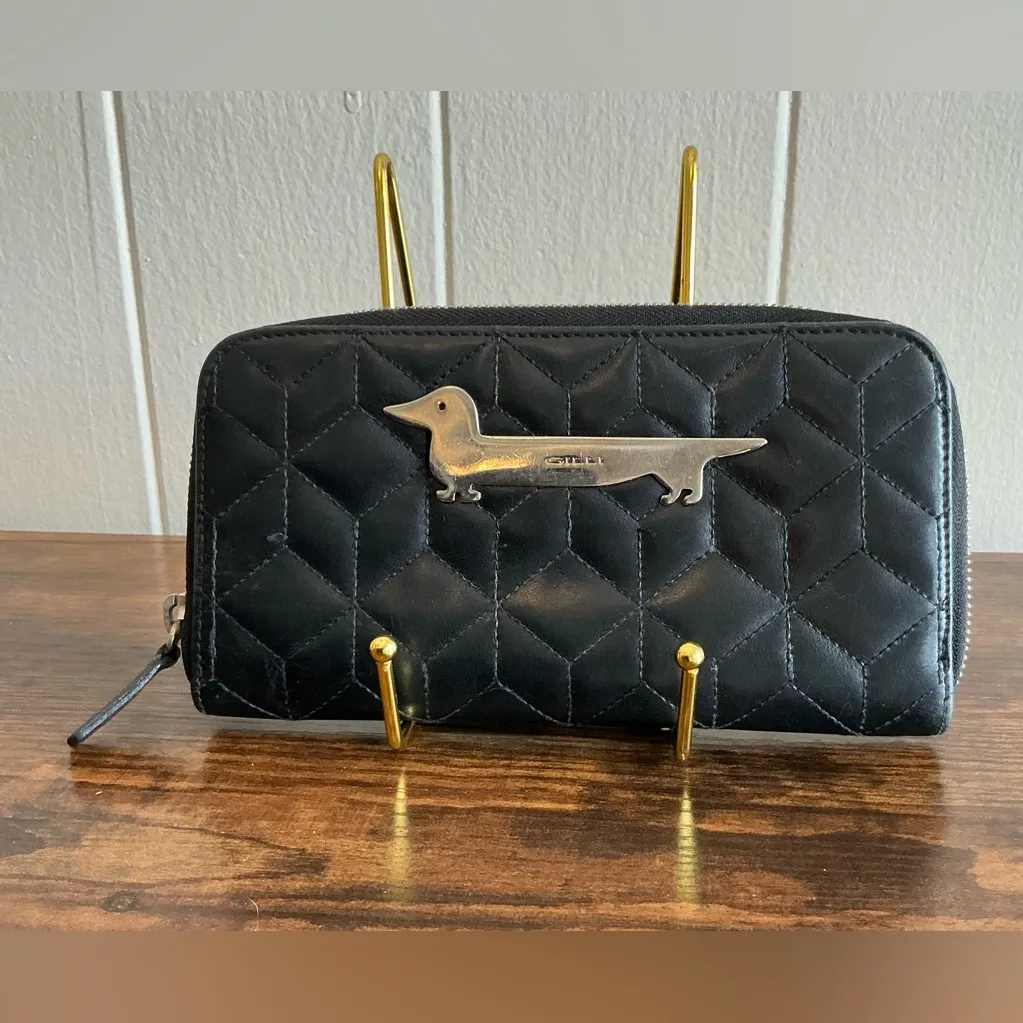 Rare Vintage Quilted Soft Leather Gilli Zip Around Rare Dachshund Wallet Black - Image 5
