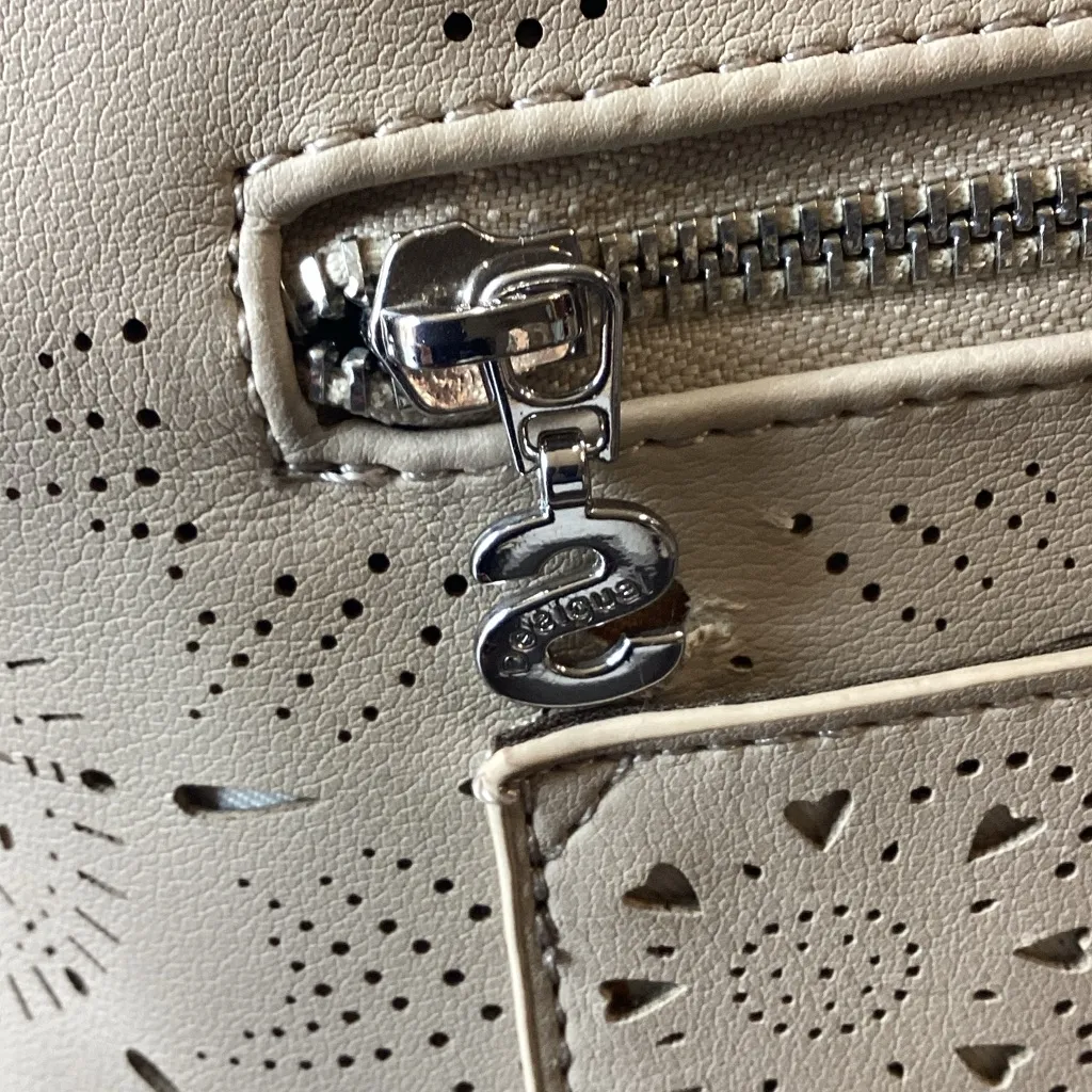 Desigual Cream and Tan Laser-Cut Tote - Image 6