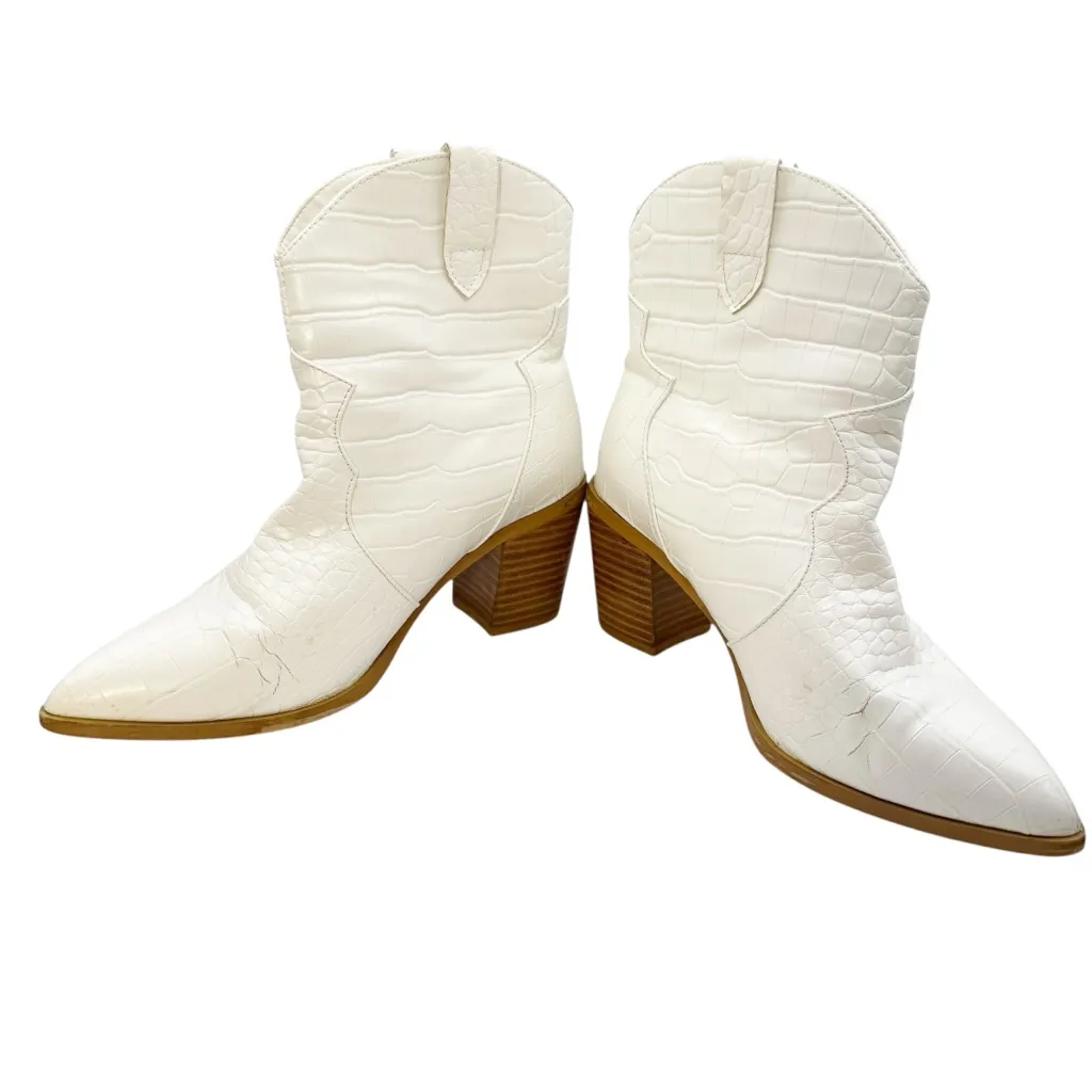 Women’s Billini Nirvana Boots‎ size 8 White - Image 4