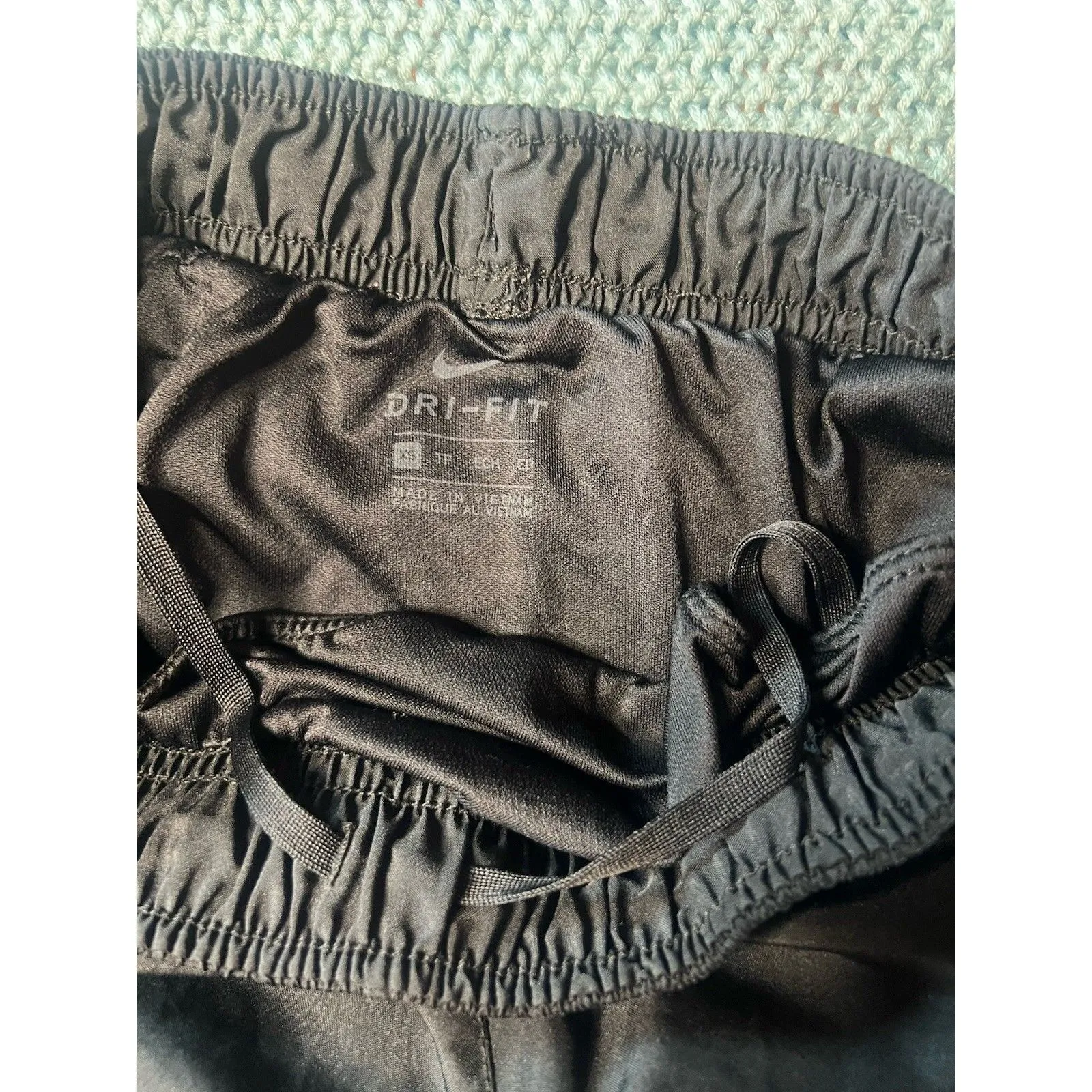 Nike Double Lined Women’s Shorts Black EUC built In Liner XS - Image 2