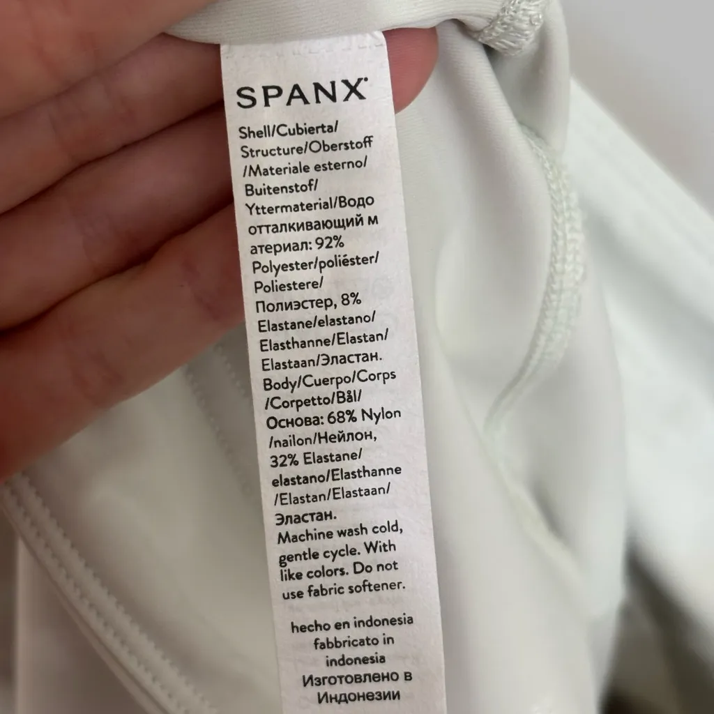 SPANX Yes Pleats Mini Athletic Skort in Light Cloudy Gray - Size S - Image 9