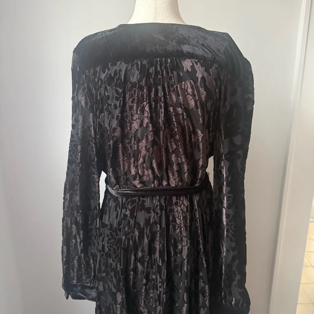 Modcloth Black Long Sleeve Maxi Dress Size XL Velvet Floral Embossed Evening - Image 12