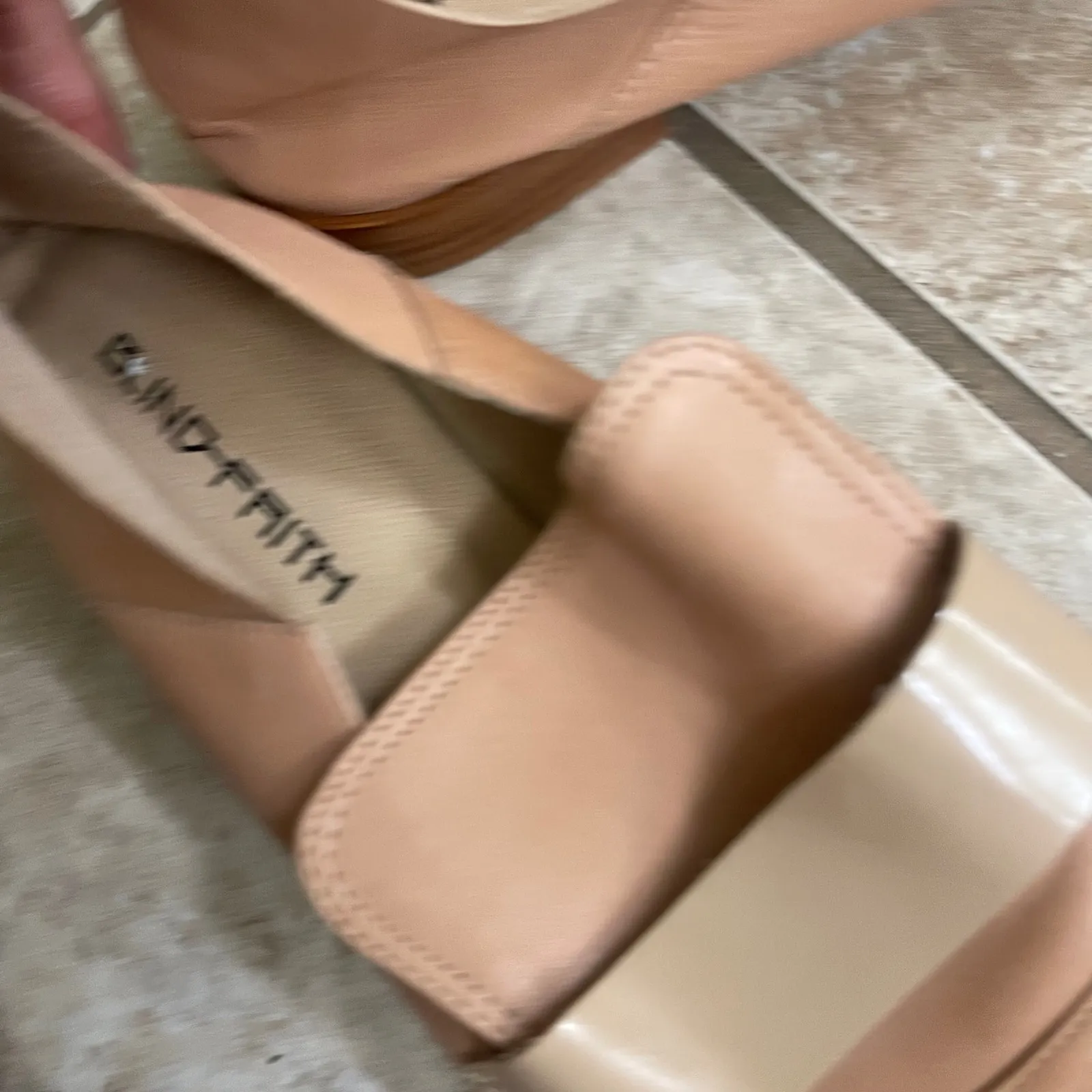 BLIND FAITH by anthropology Women's Beige Leather Loafer Flats Size 10M Tan - Image 4