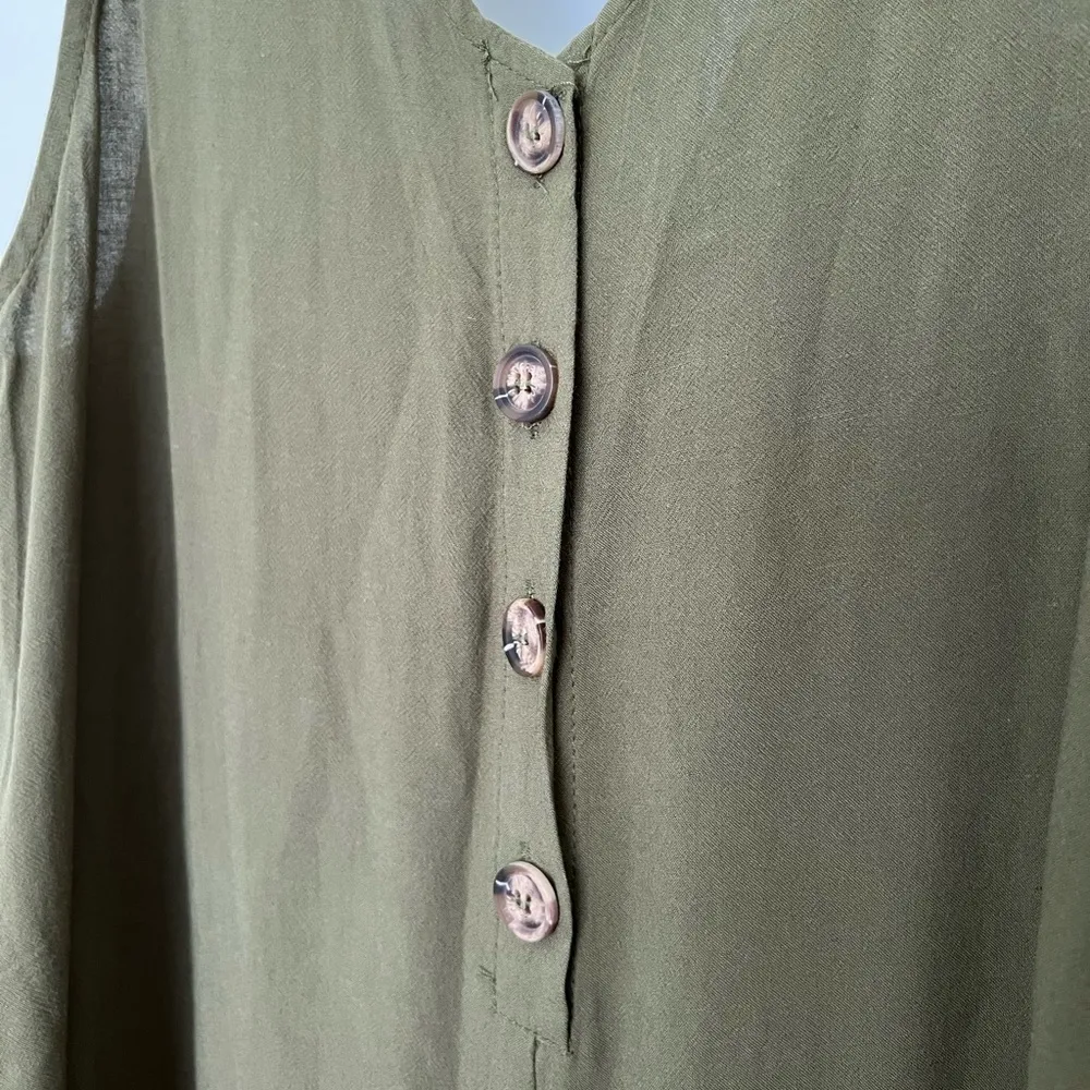 NWT Lulu’s Llewyn Culotte Button Front Jumpsuit | Olive Green | Medium - Image 5