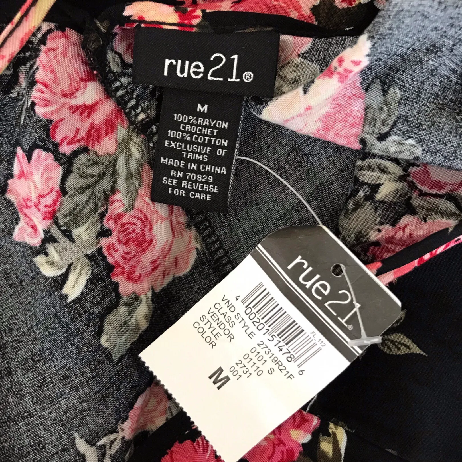 Dress/Coverup-Black/floral-NWT-Sz Med. - Image 6