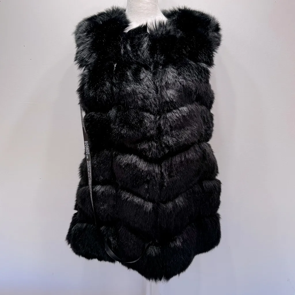 Black Faux Fur Vest by Boohoo Quilted Hook & Eye Closure Glam Mobwife City Chic - Image 2