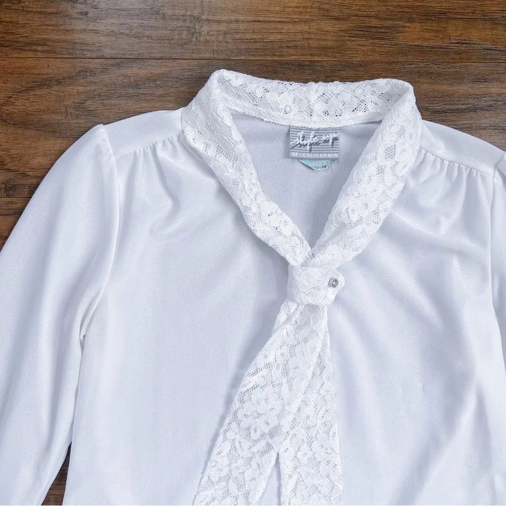 vintage • 70s blouse white lace jabot tie collar secretary polyester popover - Image 2