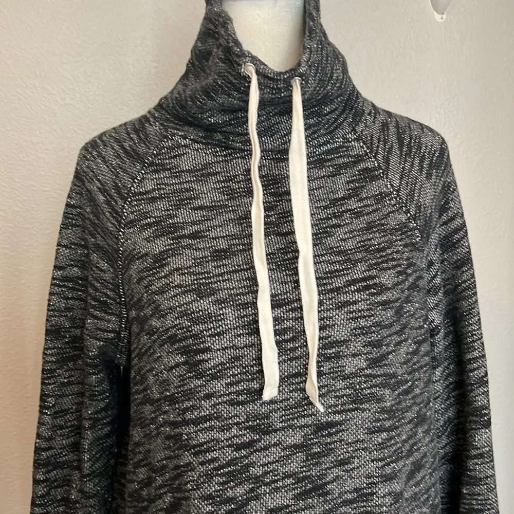 JCrew Turtleneck Tunic Sweatshirt Black/Gray Size Small/Medium - Image 2