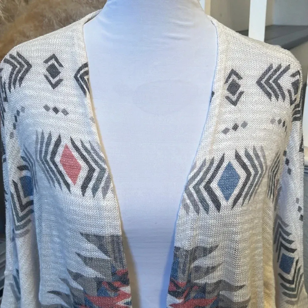 Mauve Tan & Burgundy Aztec Print Open Front Sweater WRAP Size Large Blue - Image 2