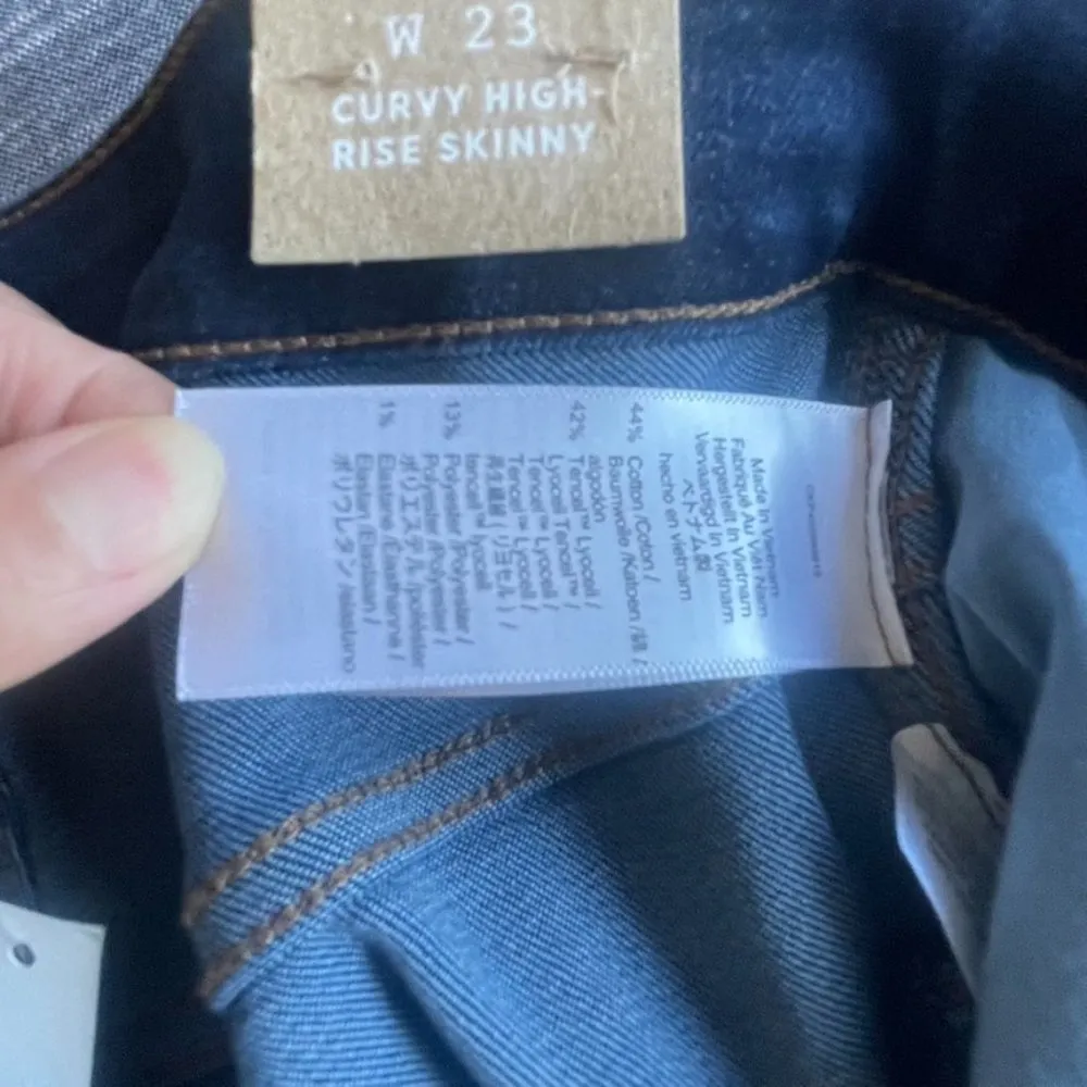 Madewell Curvy High Rise Skinny Jeans in Woodland Wash NWT | 23 - Image 10