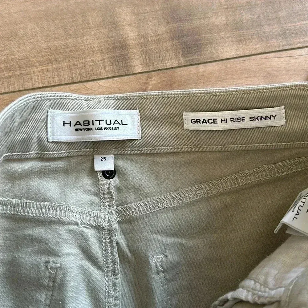 NWT Habitual Grace Hi Rise Skinny Jeans Milk Color Sz 25 - Image 3