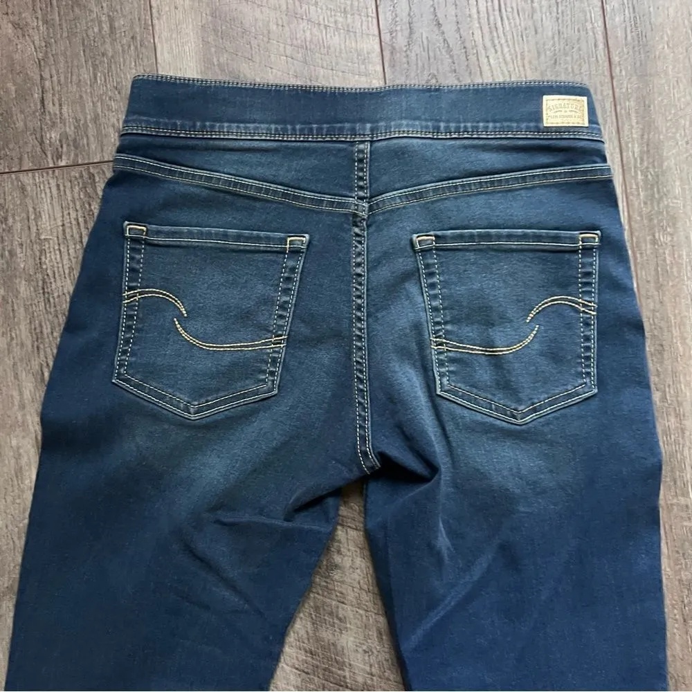 Signature by Levi Strauss Totally Shaping Pull On Skinny Jeans Size 6 Short - Image 5