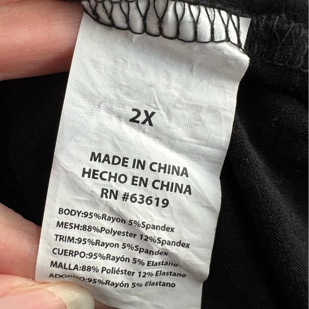 Bebe Sport Black‎ & Gold Spellout V Neck T Shirt - Image 7