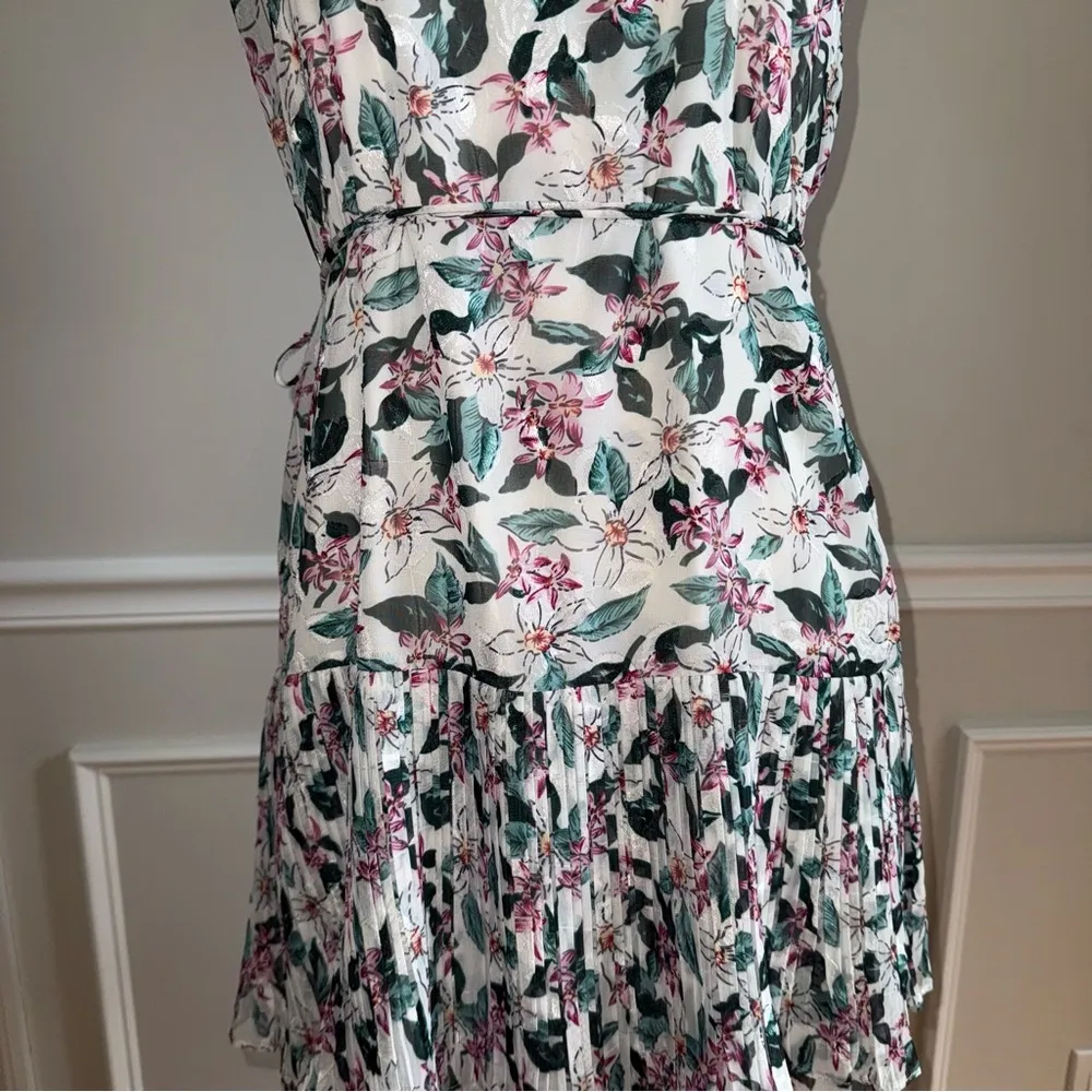 ELLIATT Revolve Vedado Floral Pleated Tiered Midi Dress size Small - Image 4