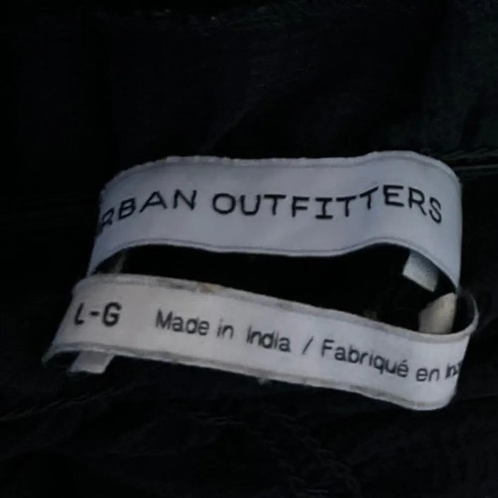 Urban Outfitters Black Puff Half Sleeve Mesh Smocked Ruffle Cropped Blouse Top L - Image 6