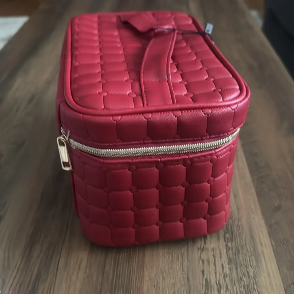 Jones New York Vanity Case - Image 5