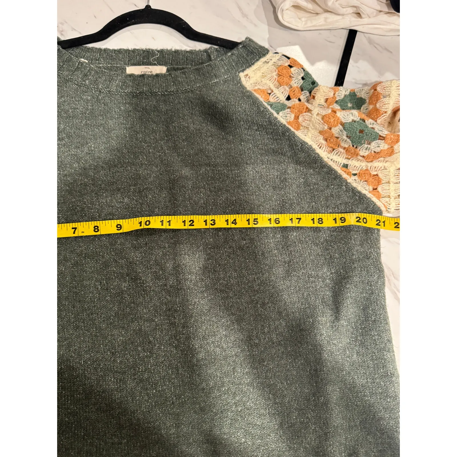 Entro  Womens Crochet Sleeve Sweater Medium Green Colorblock Boho Knit Pullover - Image 5