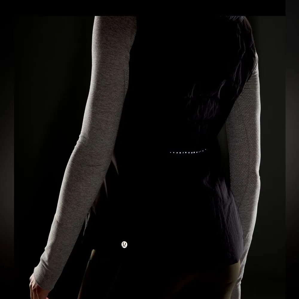 Lululemon 🆕  Another Mile Vest * Hood / BLK - Image 8