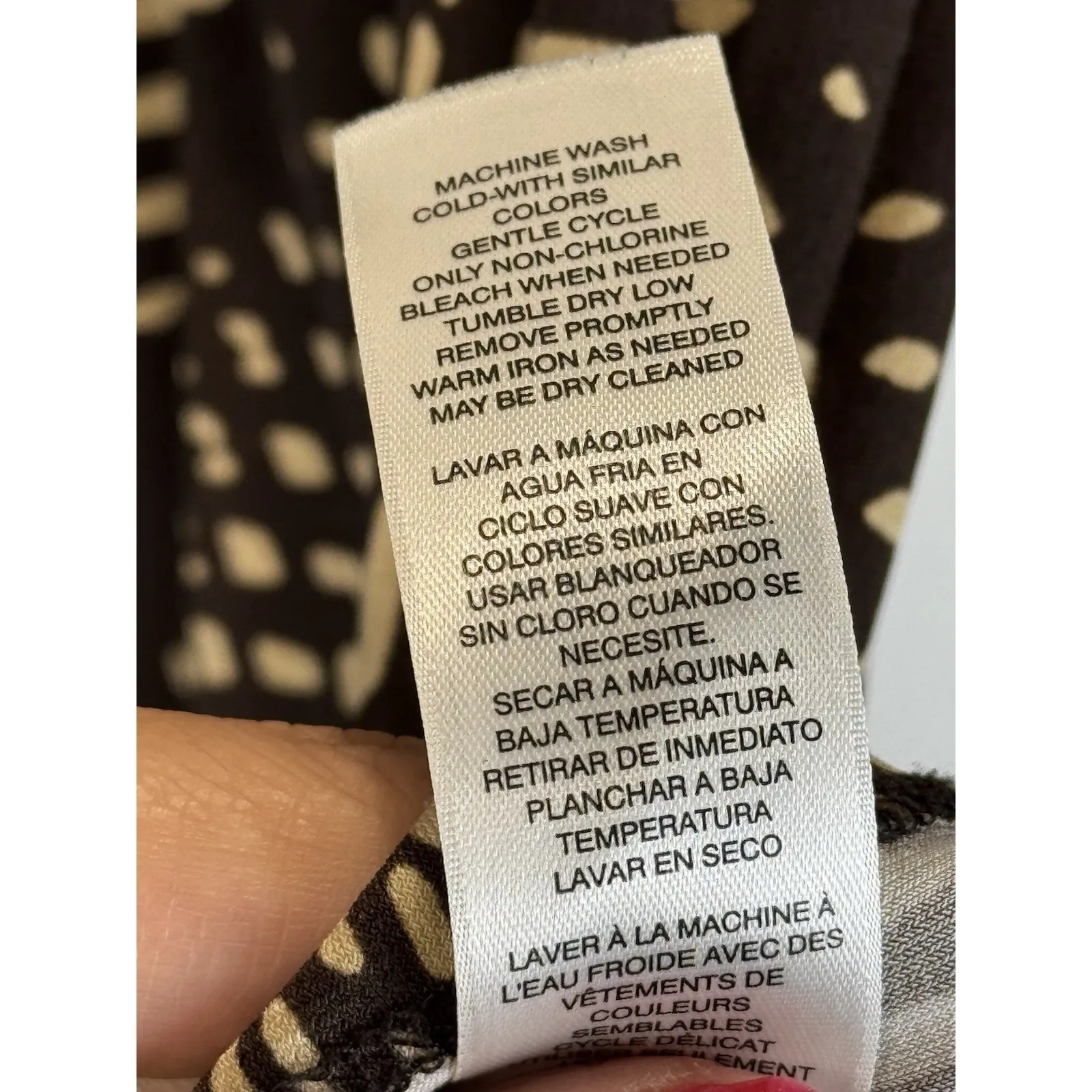 Chicos Top Womens 1 US Geométric Prim  V-neck, 3/4 Gray sleeves (09) - Image 6